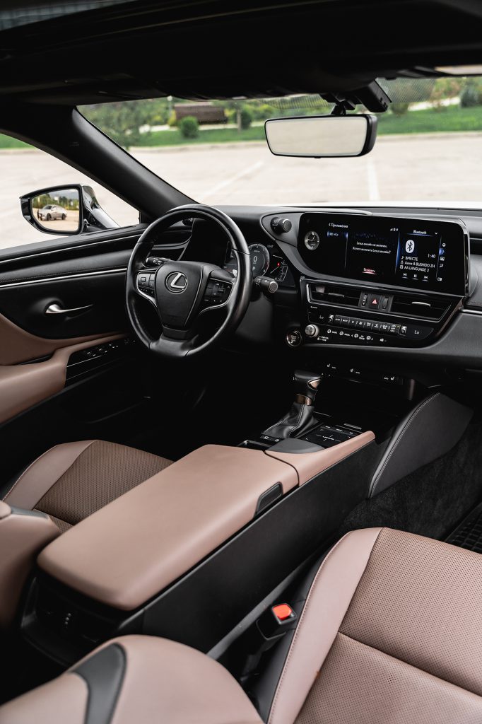 Lexus ES250