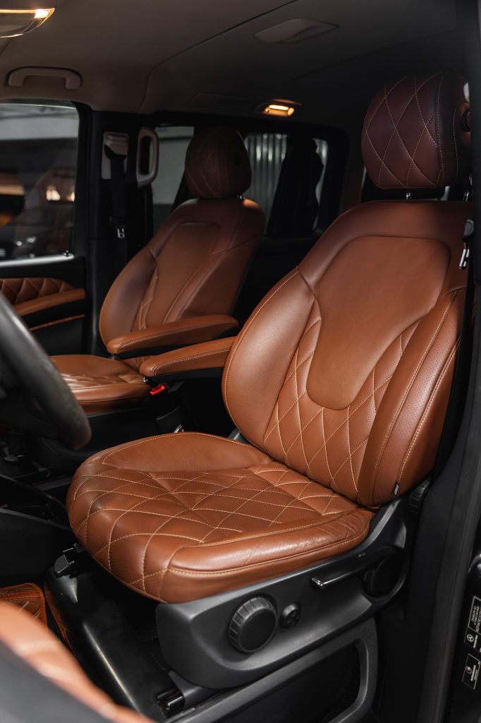 Mercedes-Benz V220