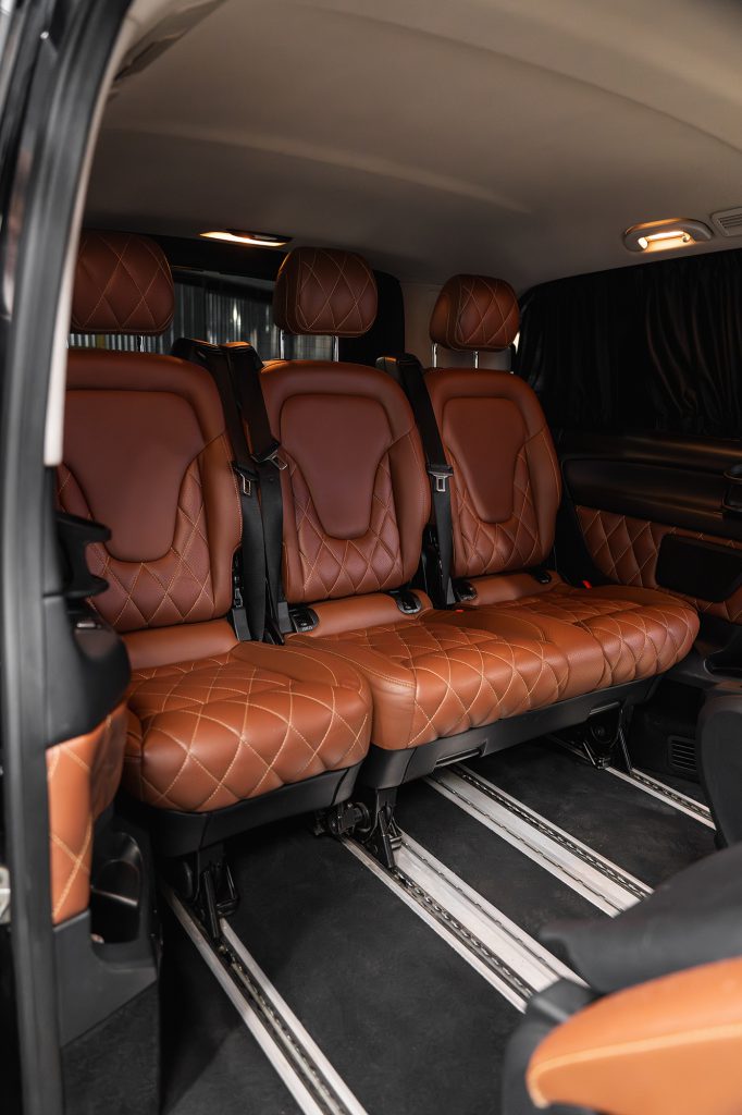 Mercedes-Benz V220