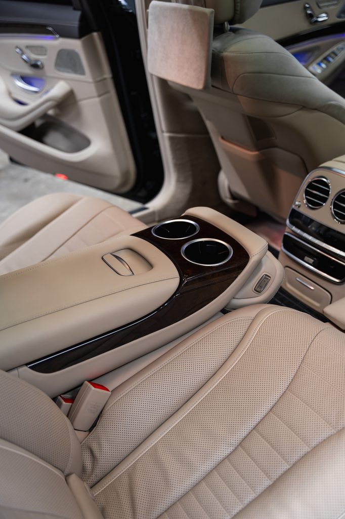 Mercedes-Benz S560