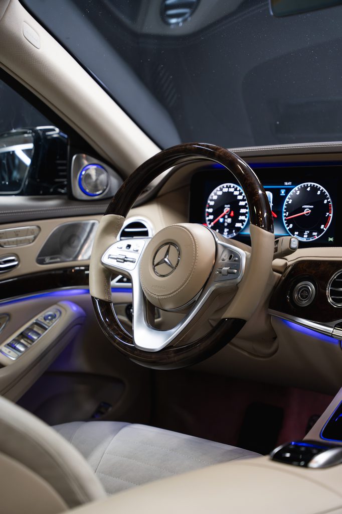 Mercedes-Benz S560