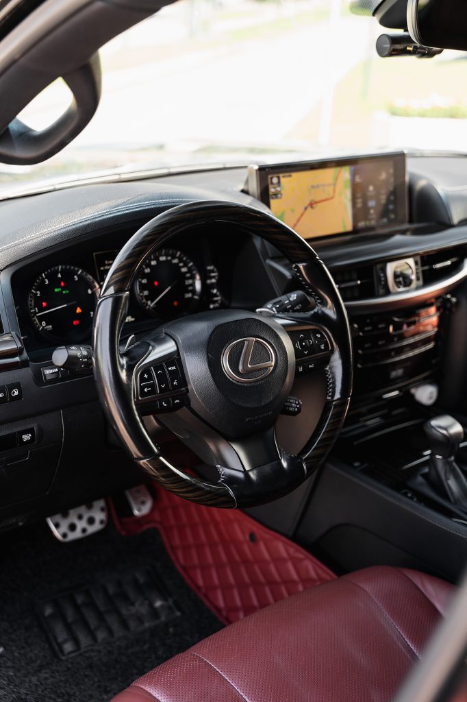 Lexus LX 570