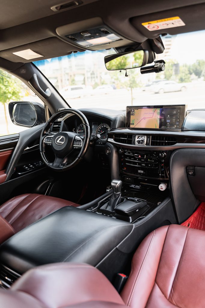 Lexus LX 570