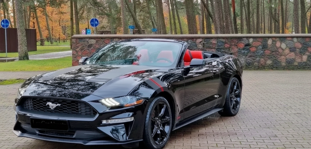 Ford Mustang 2021 Кабриолет