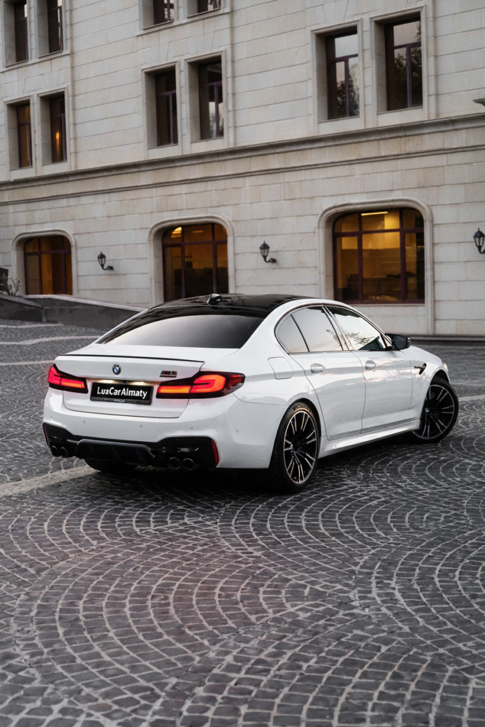BMW M5