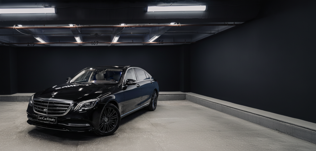 Mercedes-Benz S560