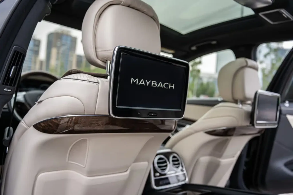 Mercedes Maybach S 560