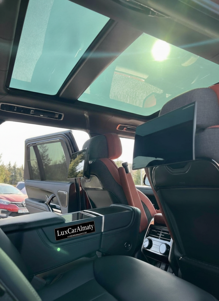 Range Rover Vogue SV 2025