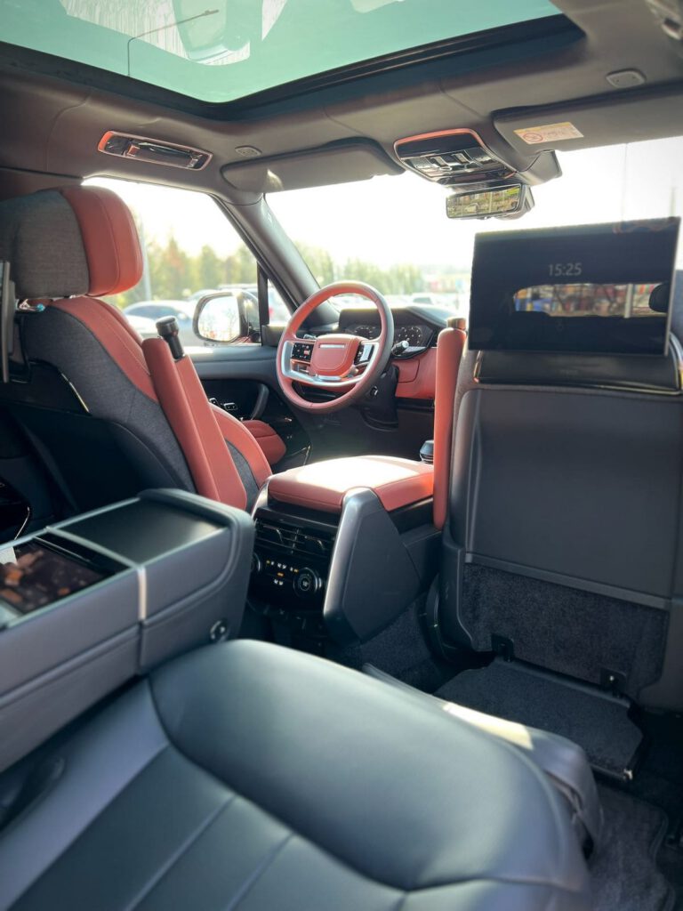 Range Rover Vogue SV 2025