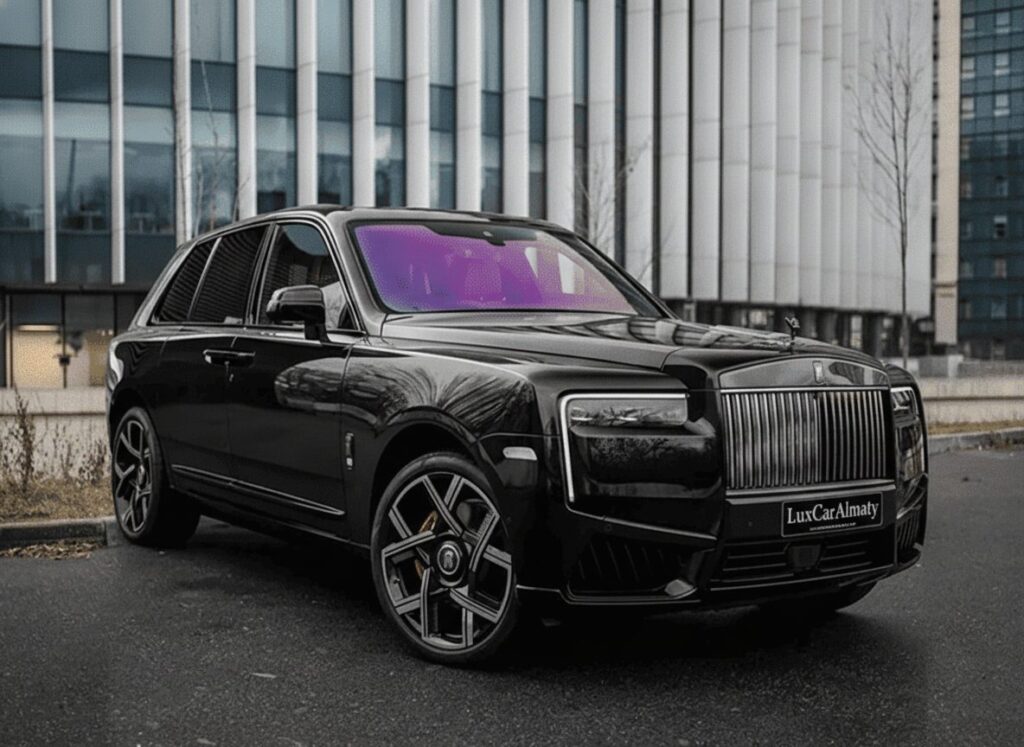 Rolls-Royce Cullinan Black Badge