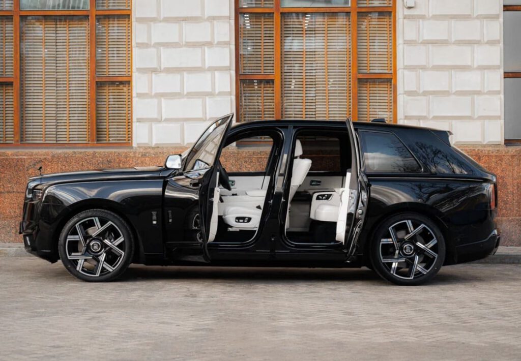 Rolls-Royce Cullinan Black Badge
