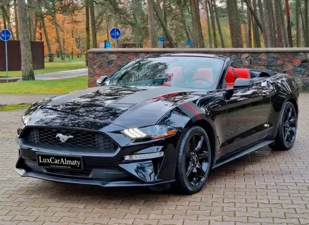 Ford Mustang 2021 Кабриолет
