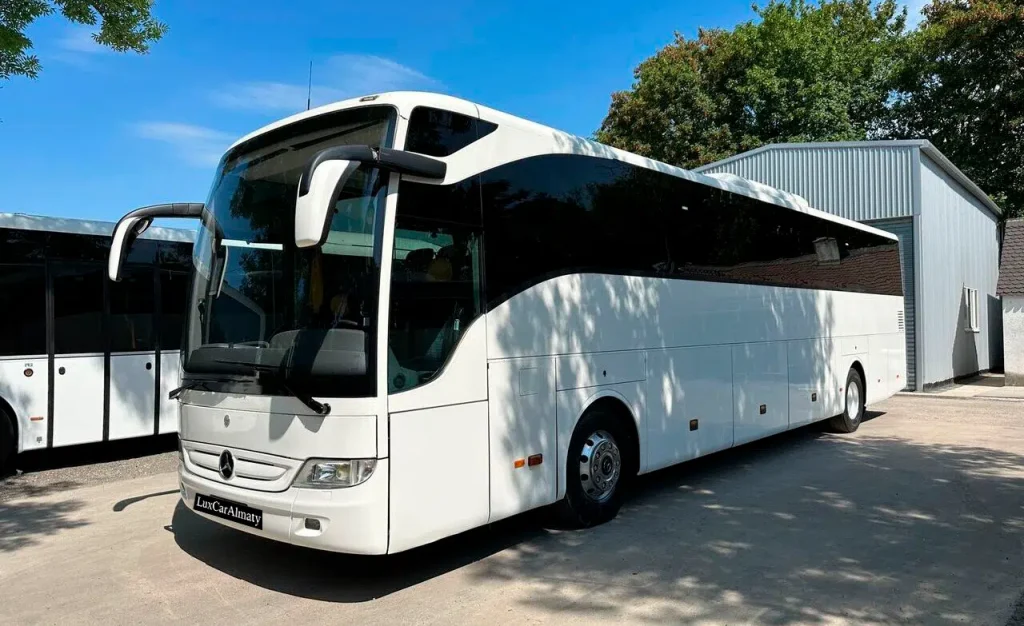Mercedes Tourismo 54