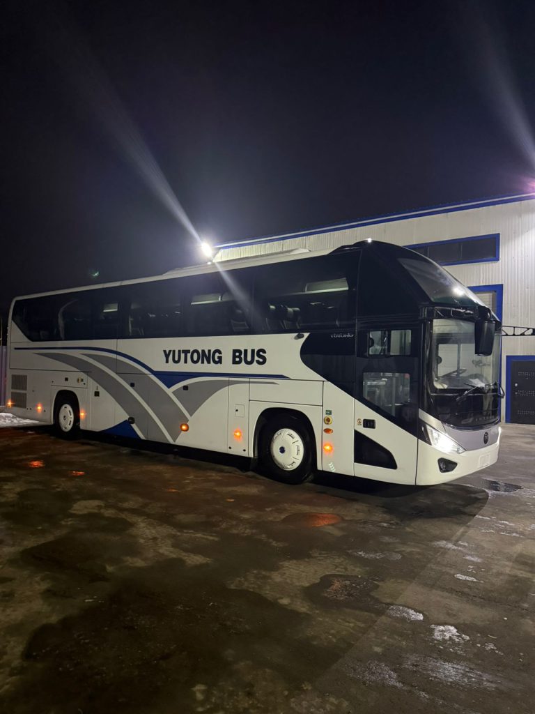 Yutong Premium VIP BUS 2024 (белый)