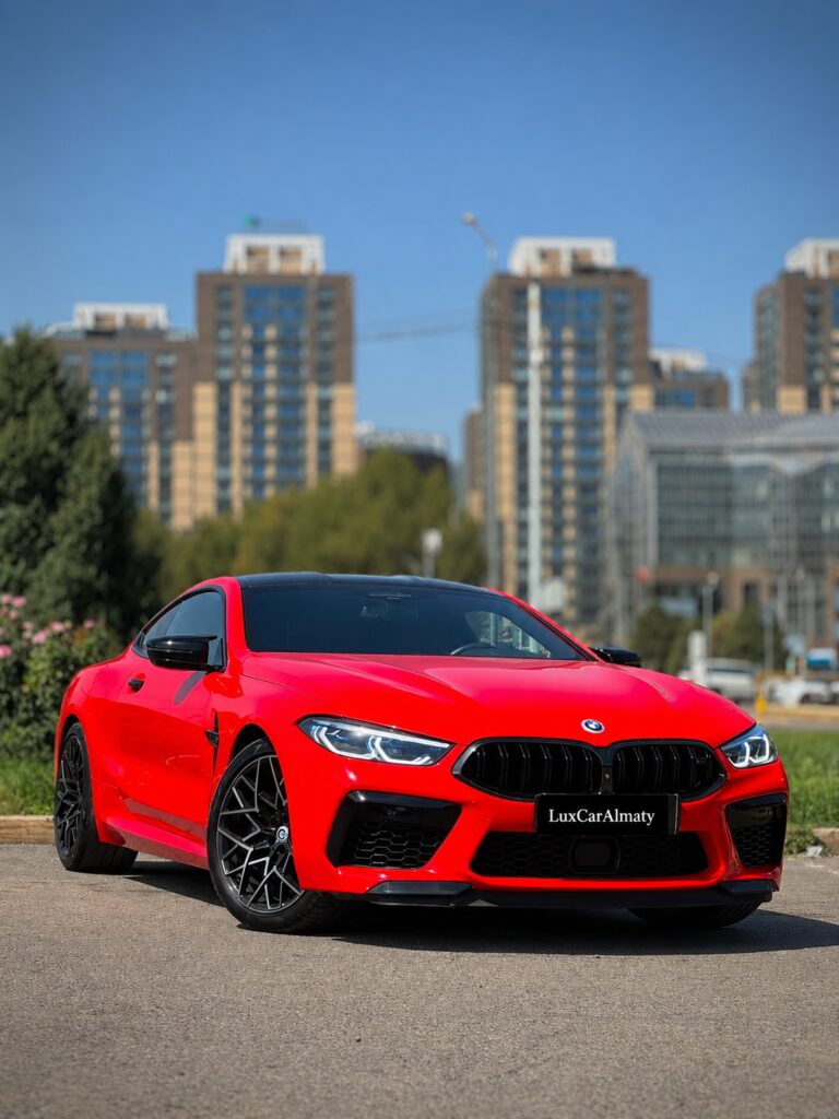 BMW M8 Competition Coupe 2022
