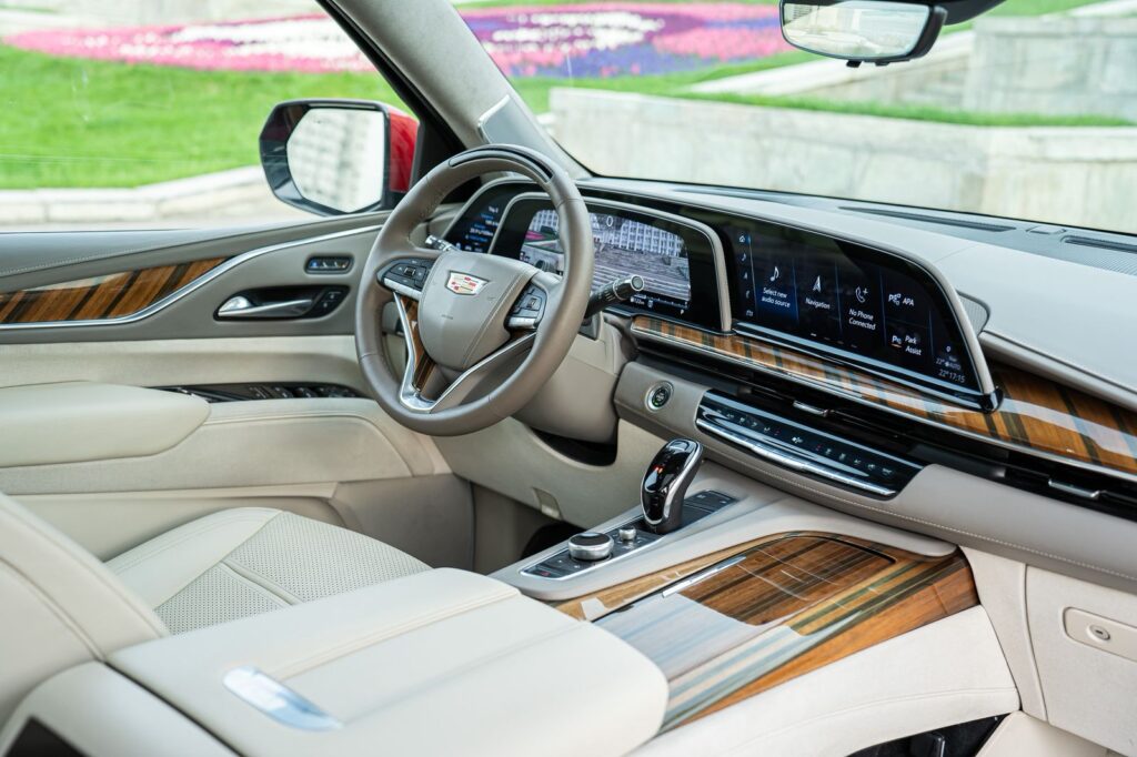 Аренда Cadillac Escalade Long 2025 в Алматы — фото 4